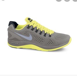 Nike Lunarglide+4 Shield Men’s Running Shoe